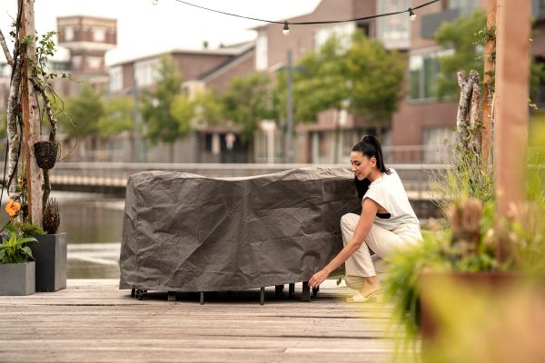 Tuinmeubelhoes Rond - 230 Cm X 110 Cm - Zwart - Beschermhoes Voor Je Tuinset Tuinmeubelbeschermhoes Tuinmeubelhoes Rond - 230 Cm X 110 Cm - Zwart - Beschermhoes Voor Je Tuinset Tuinmeubelbeschermhoes